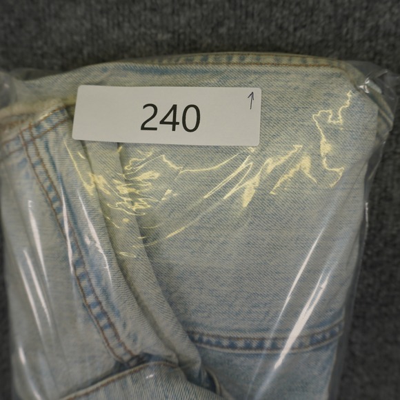 Levi's Denim Trucker Vest Mens XL Light Blue Sleeveless Type 3 Jean Jacket - Picture 13 of 13